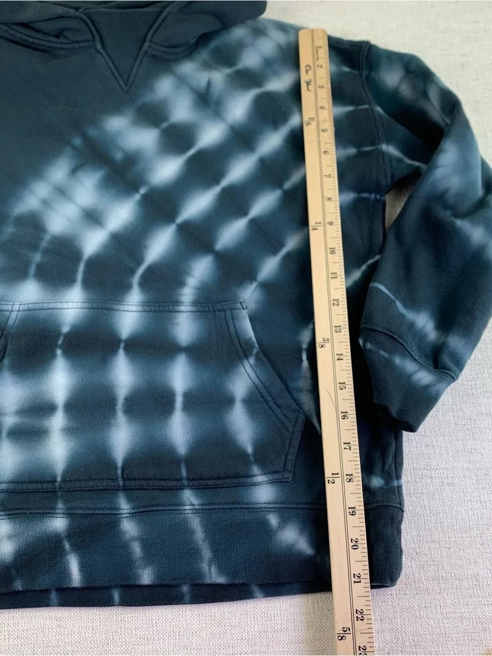 GAP teen size 10 Black and White Tie-Dye Pullover Hoodie long sleeve